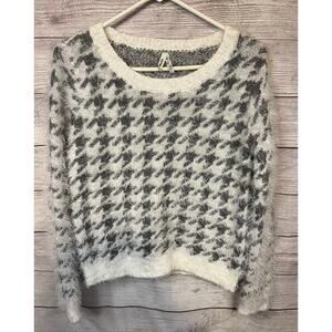 Mudd Fuzzy Houndstooth Sweater White Gray Women’s Small